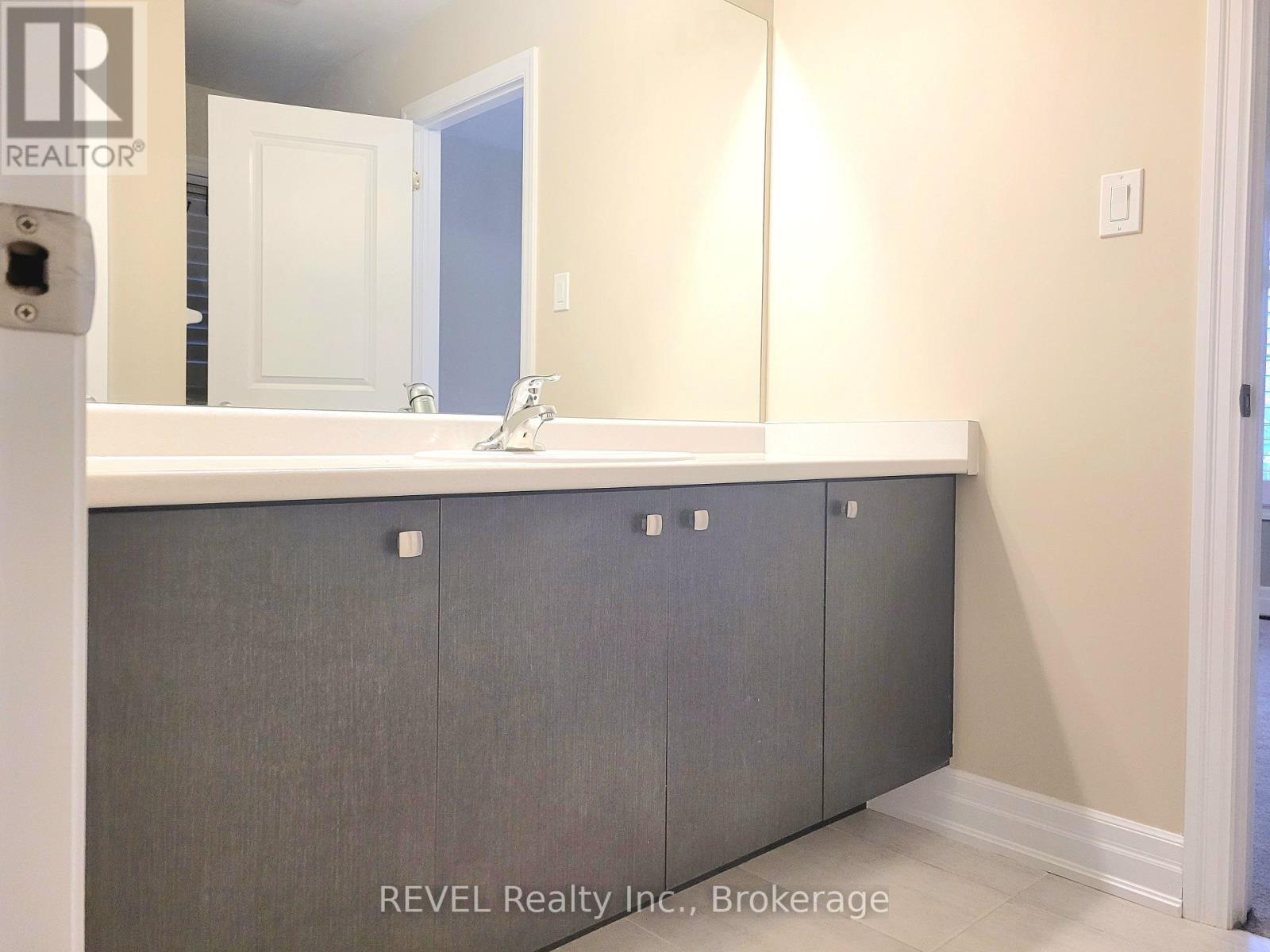 9275 White Oak Avenue, Niagara Falls (Lyons Creek), Ontario  L2G 3P6 - Photo 17 - X12803362