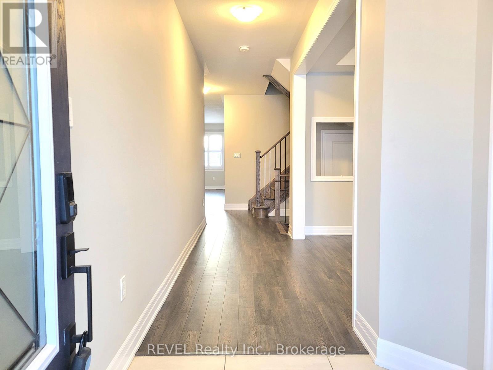 9275 White Oak Avenue, Niagara Falls (Lyons Creek), Ontario  L2G 3P6 - Photo 2 - X12803362