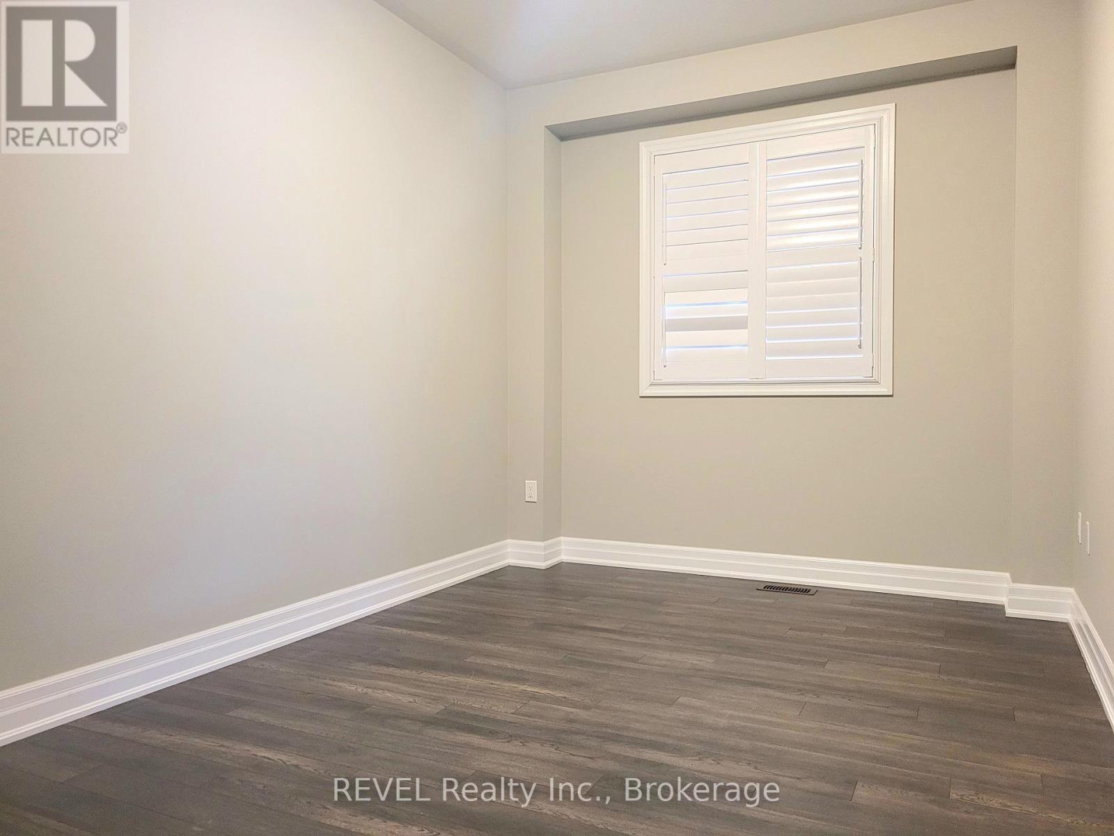 9275 White Oak Avenue, Niagara Falls (Lyons Creek), Ontario  L2G 3P6 - Photo 5 - X12803362