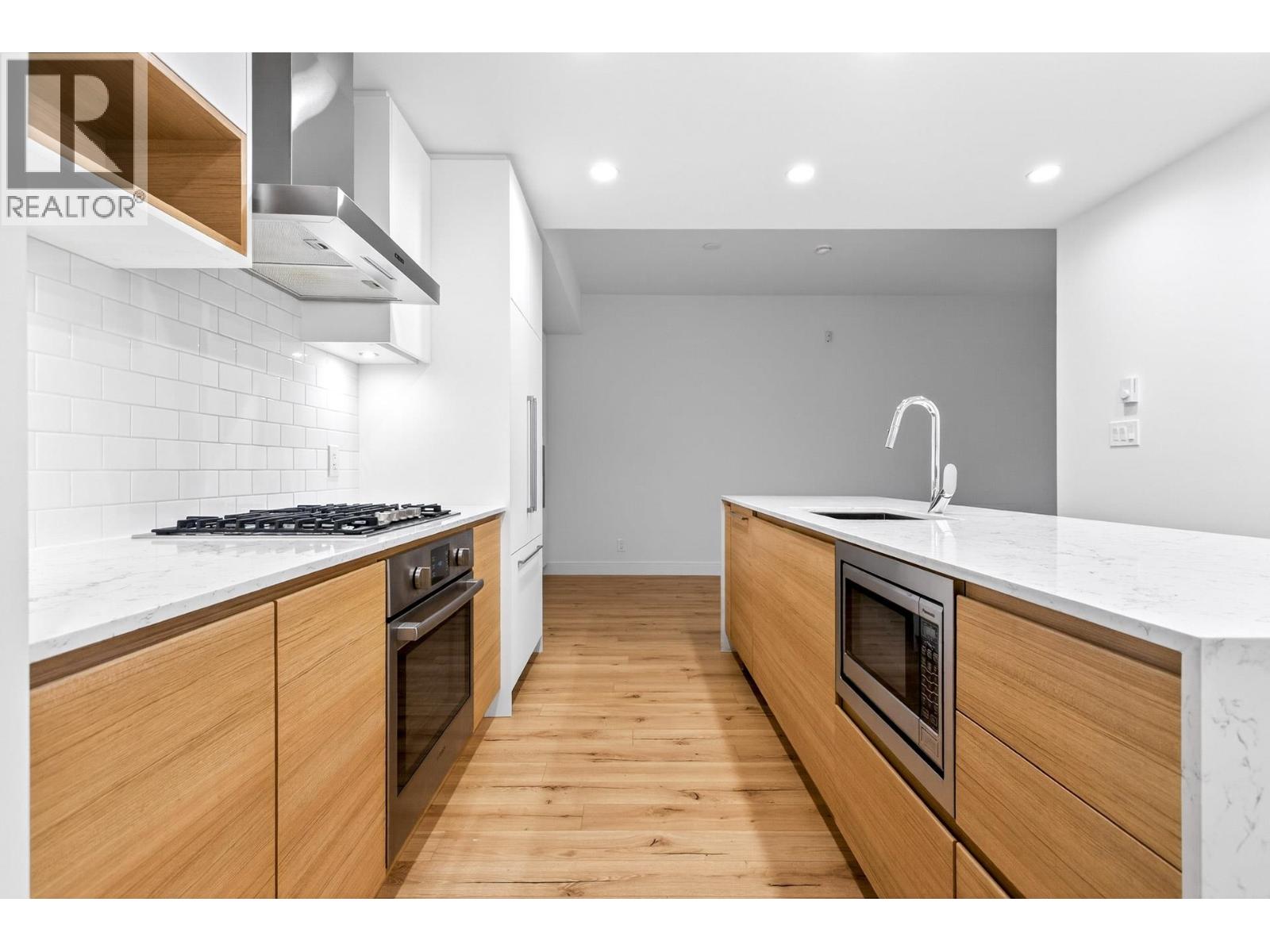 126 55 Klahanie Drive, Port Moody, British Columbia  V3H 0M9 - Photo 6 - R3091676