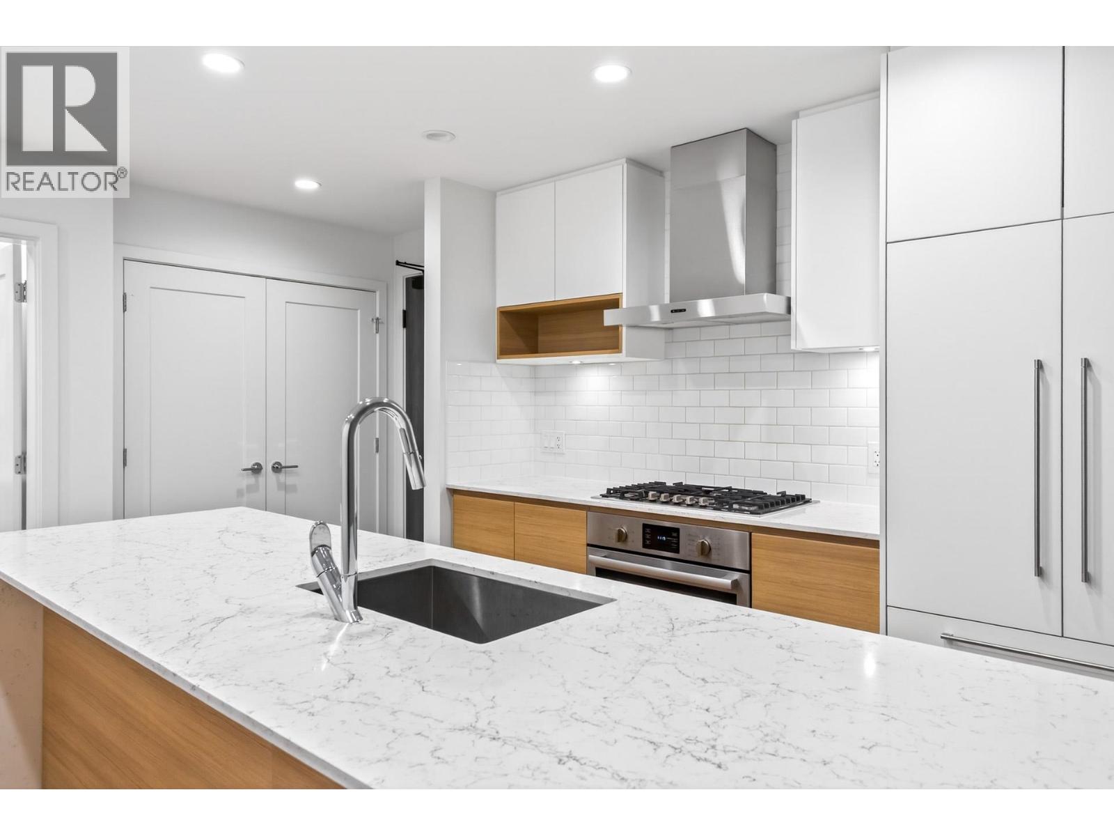 126 55 Klahanie Drive, Port Moody, British Columbia  V3H 0M9 - Photo 8 - R3091676