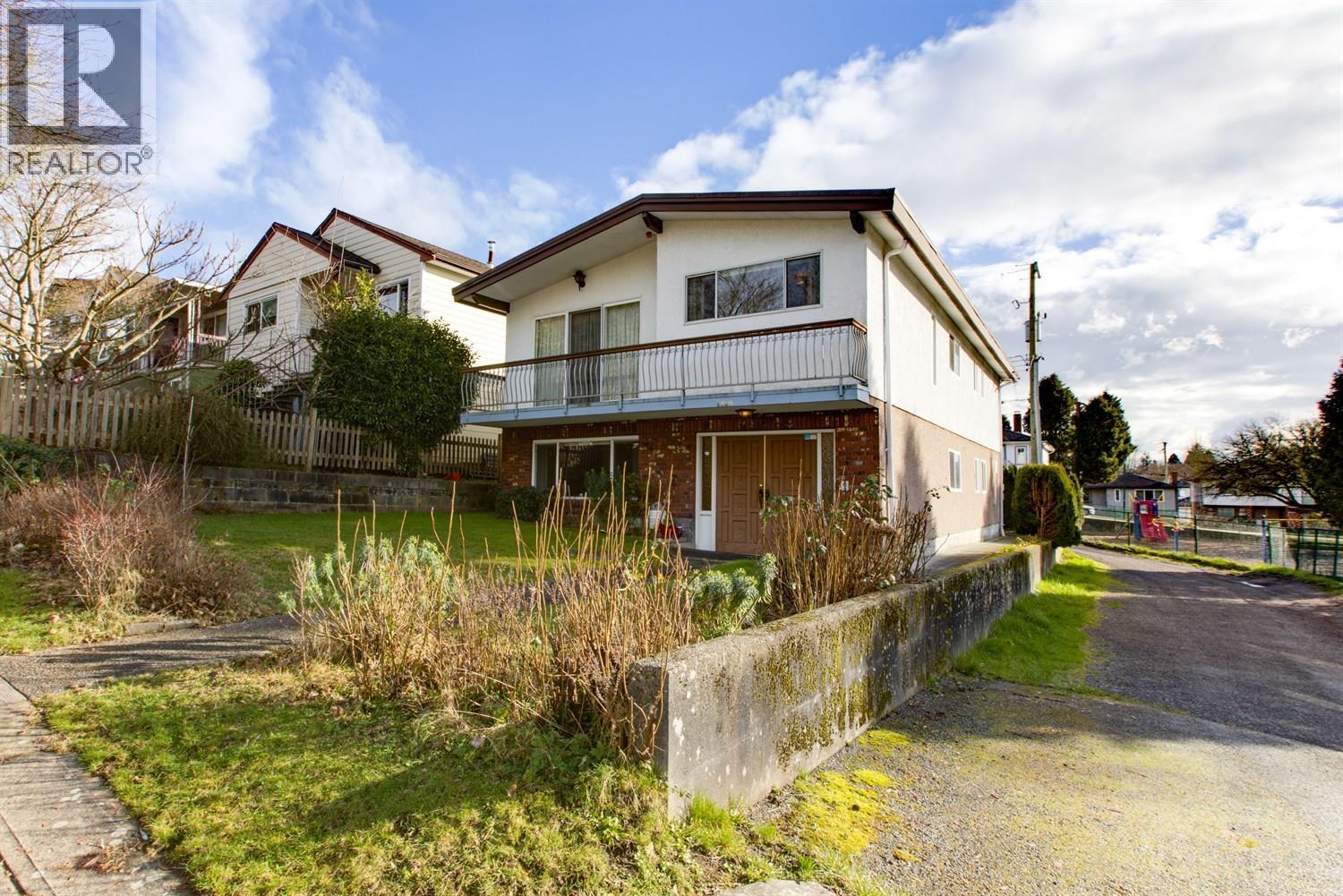 3080 Turner Street, Vancouver, British Columbia  V5K 2G9 - Photo 2 - R3091687