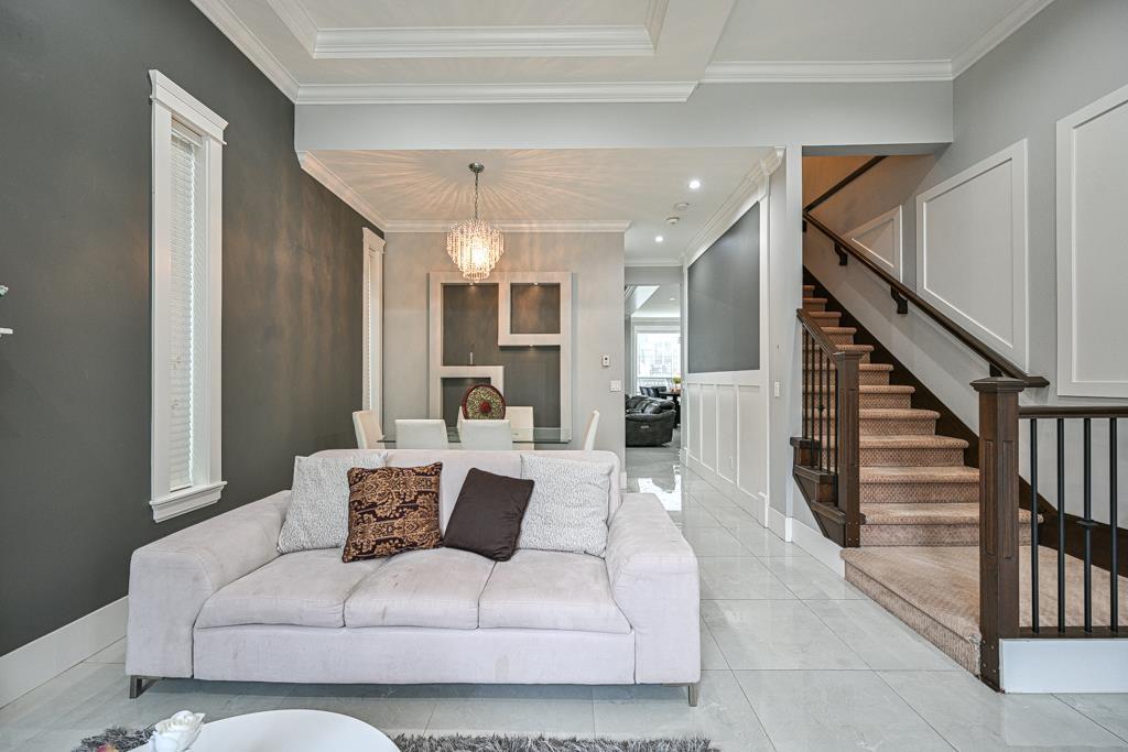 5916 139 Street, Surrey, British Columbia  V3X 0G6 - Photo 4 - R3091565