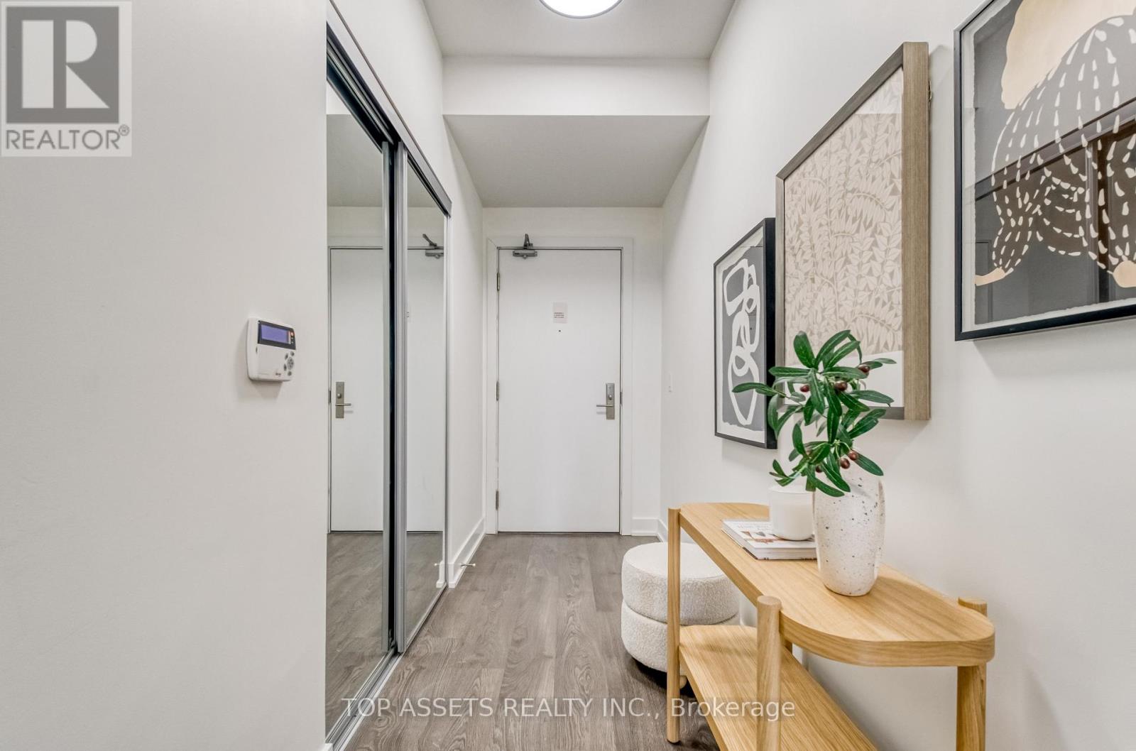 3006 - 318 Richmond Street W, Toronto, Ontario  M5V 0B4 - Photo 4 - C12803340