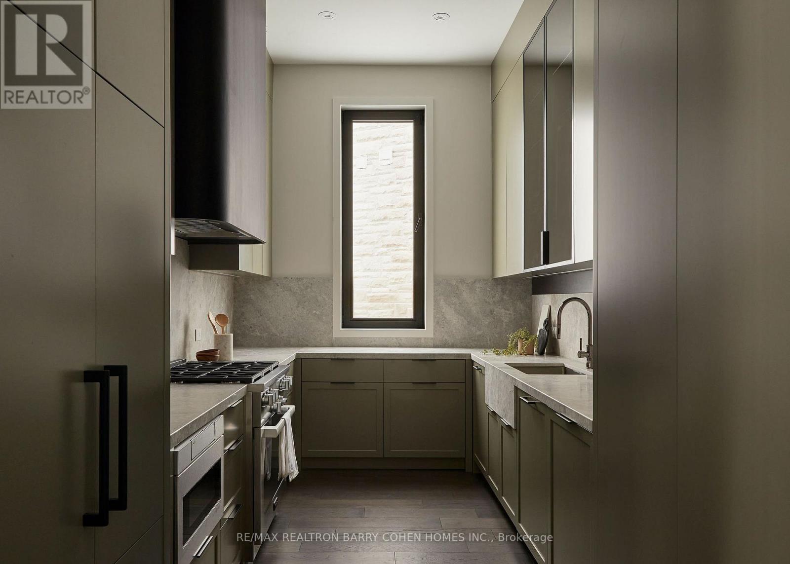 90 Arjay Crescent, Toronto, Ontario  M2L 1C7 - Photo 10 - C12803368