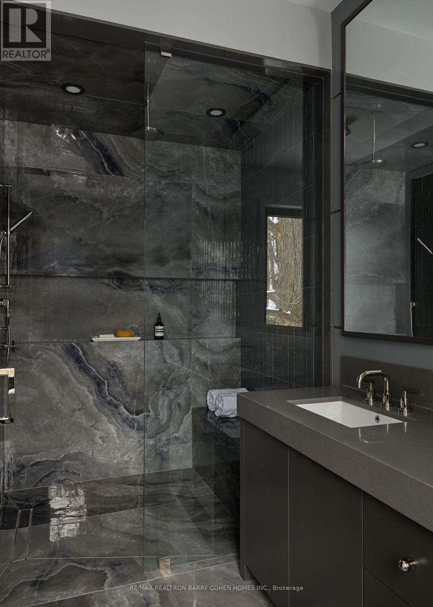 90 Arjay Crescent, Toronto, Ontario  M2L 1C7 - Photo 24 - C12803368