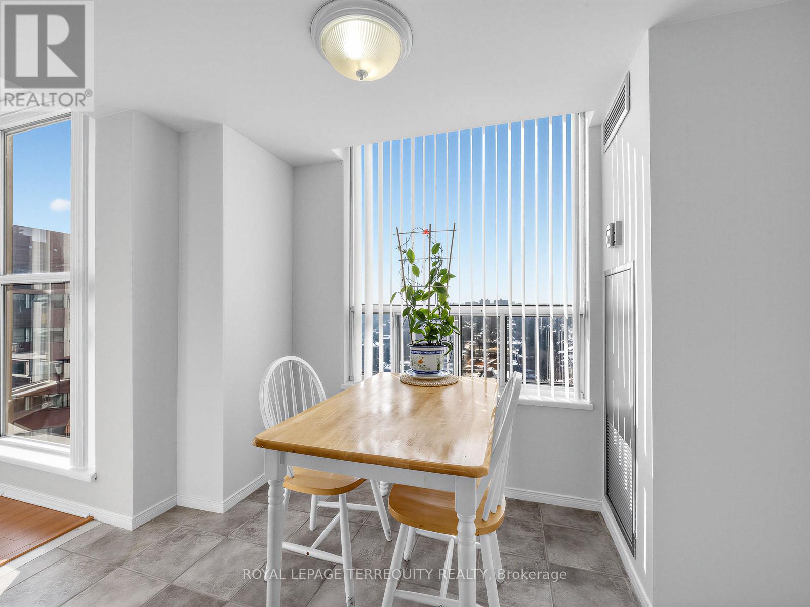 1708 - 100 Upper Madison Avenue, Toronto, Ontario  M2N 6M4 - Photo 14 - C12803380