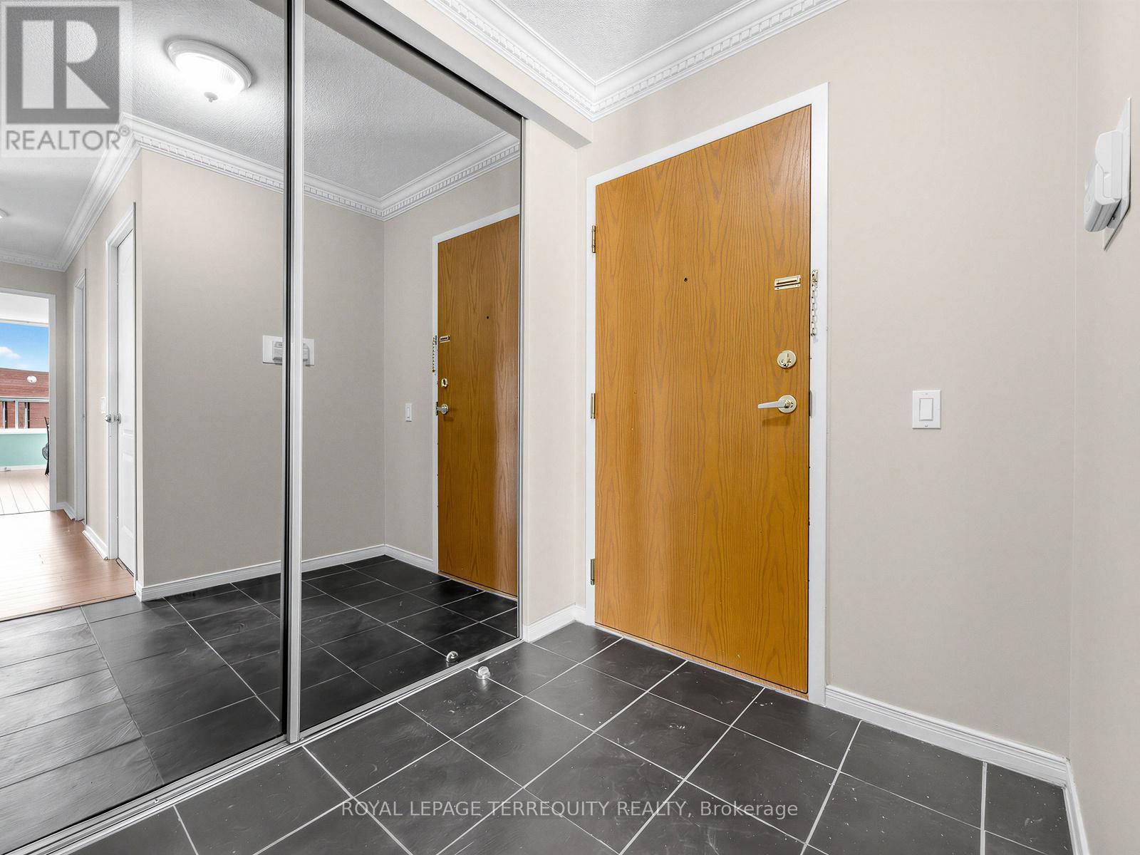 1708 - 100 Upper Madison Avenue, Toronto, Ontario  M2N 6M4 - Photo 22 - C12803380