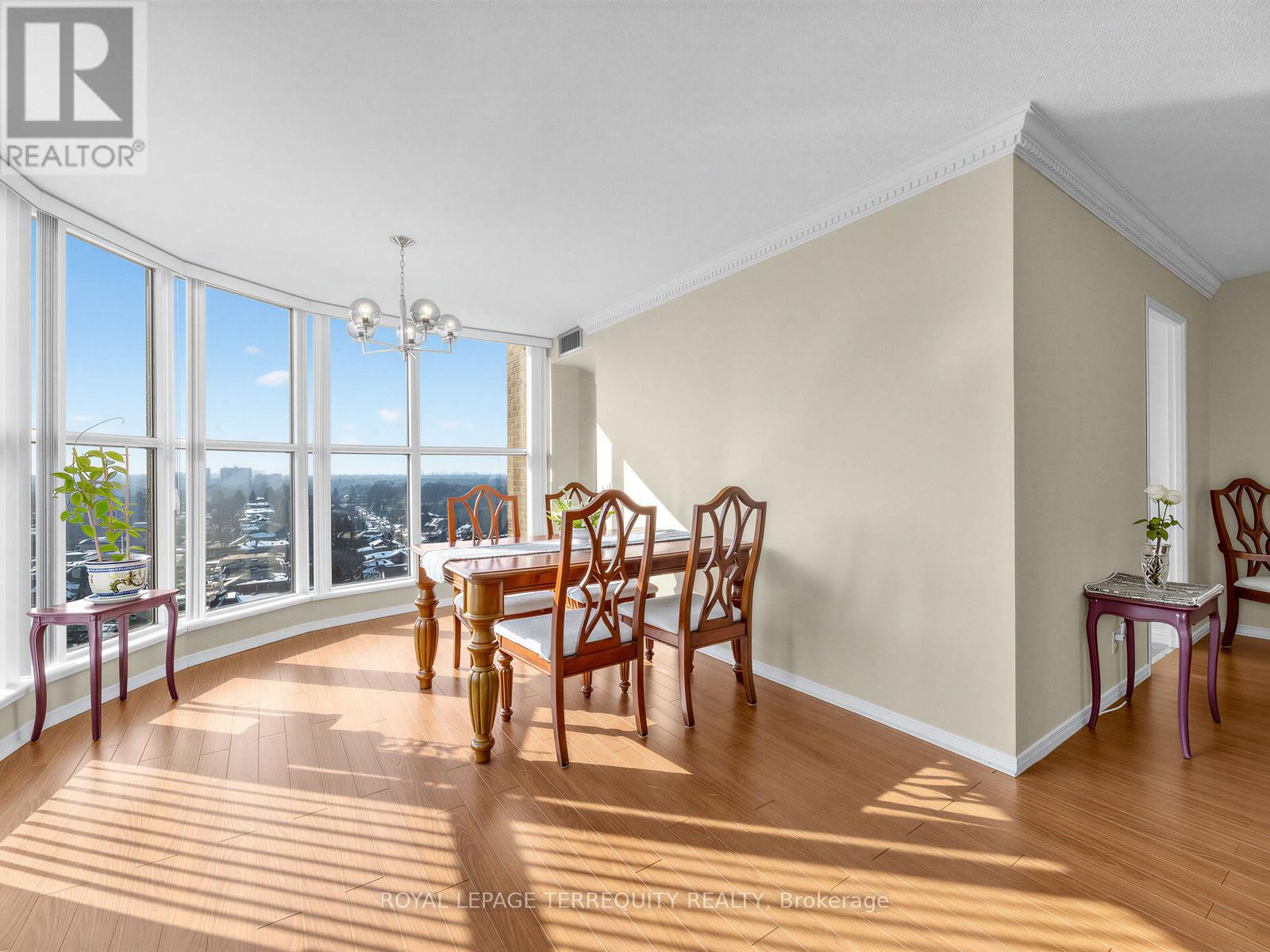 1708 - 100 Upper Madison Avenue, Toronto, Ontario  M2N 6M4 - Photo 3 - C12803380