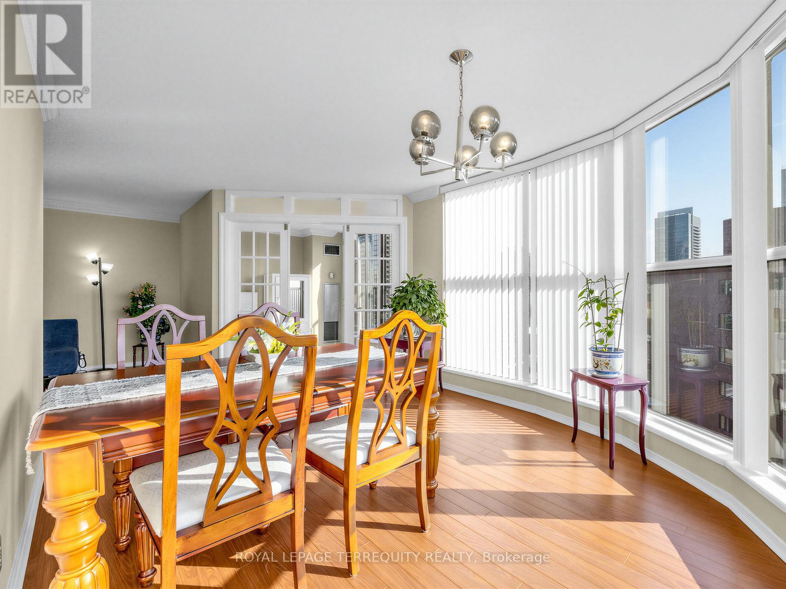 1708 - 100 Upper Madison Avenue, Toronto, Ontario  M2N 6M4 - Photo 6 - C12803380
