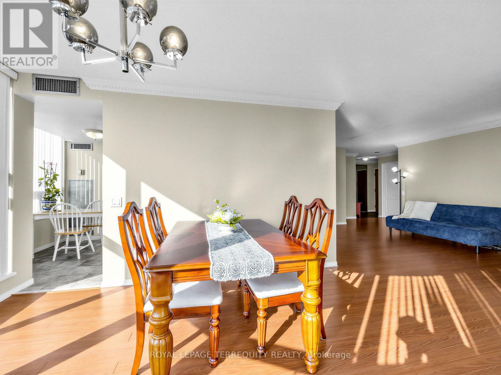 1708 - 100 Upper Madison Avenue, Toronto, Ontario  M2N 6M4 - Photo 7 - C12803380