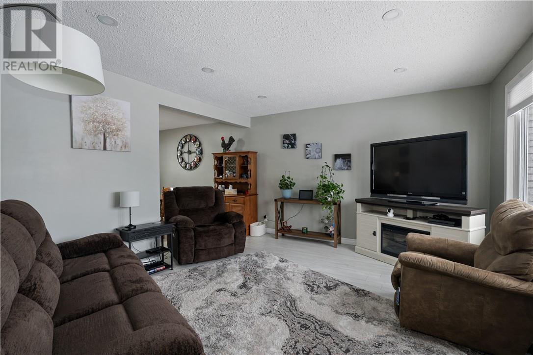 407 Barber Street, Espanola, Ontario  P5E 1B9 - Photo 12 - 2126492