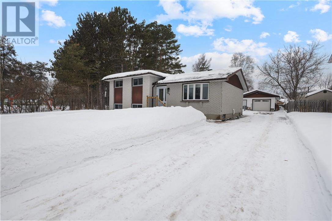 407 Barber Street, Espanola, Ontario  P5E 1B9 - Photo 2 - 2126492