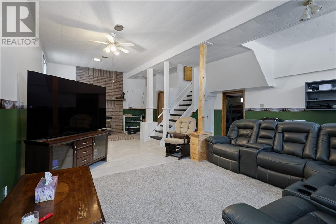 407 Barber Street, Espanola, Ontario  P5E 1B9 - Photo 28 - 2126492