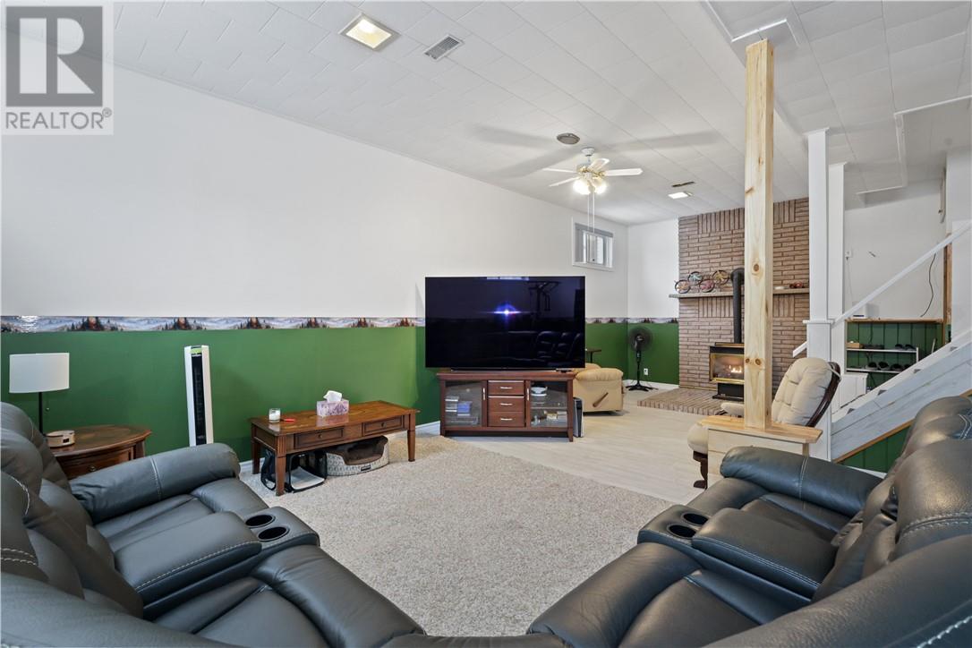 407 Barber Street, Espanola, Ontario  P5E 1B9 - Photo 30 - 2126492