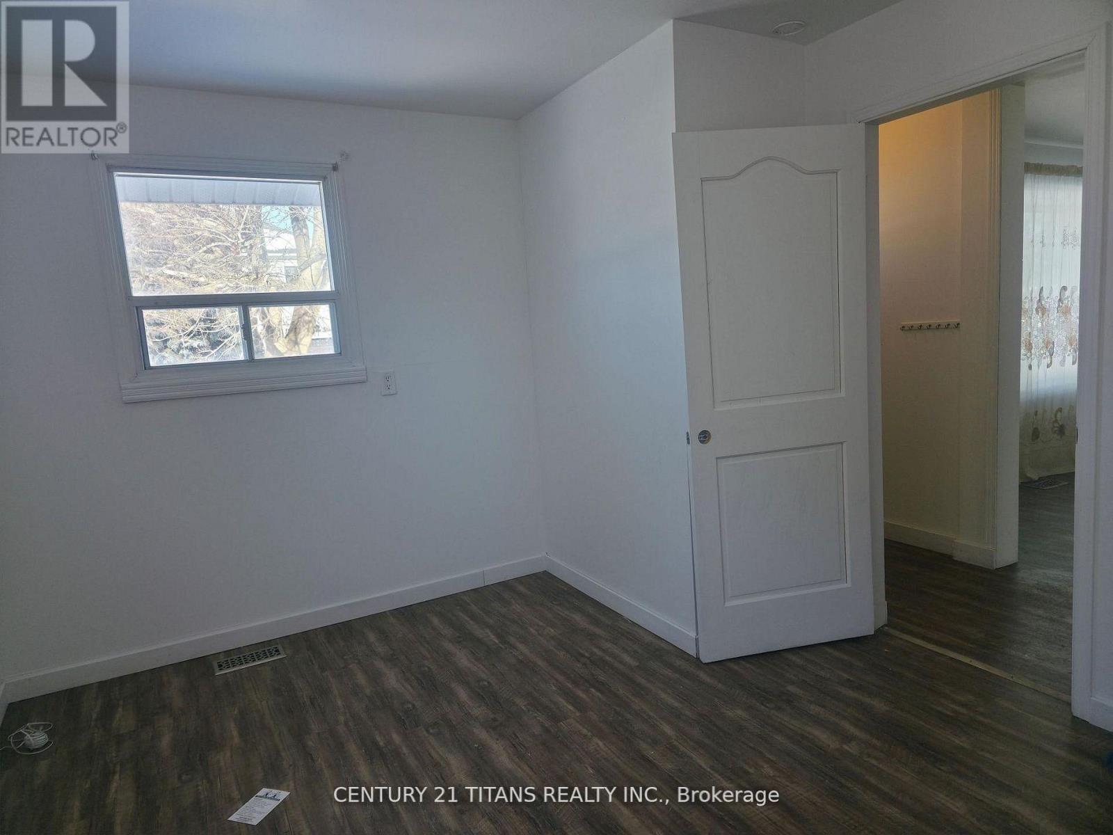 1327 Commerce Street, Pickering (Bay Ridges), Ontario  L1W 1E1 - Photo 14 - E12803378