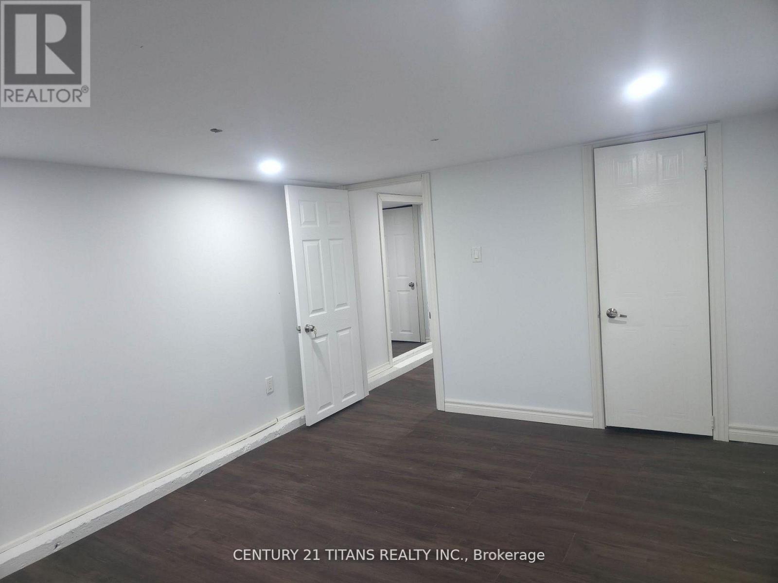 1327 Commerce Street, Pickering (Bay Ridges), Ontario  L1W 1E1 - Photo 6 - E12803378