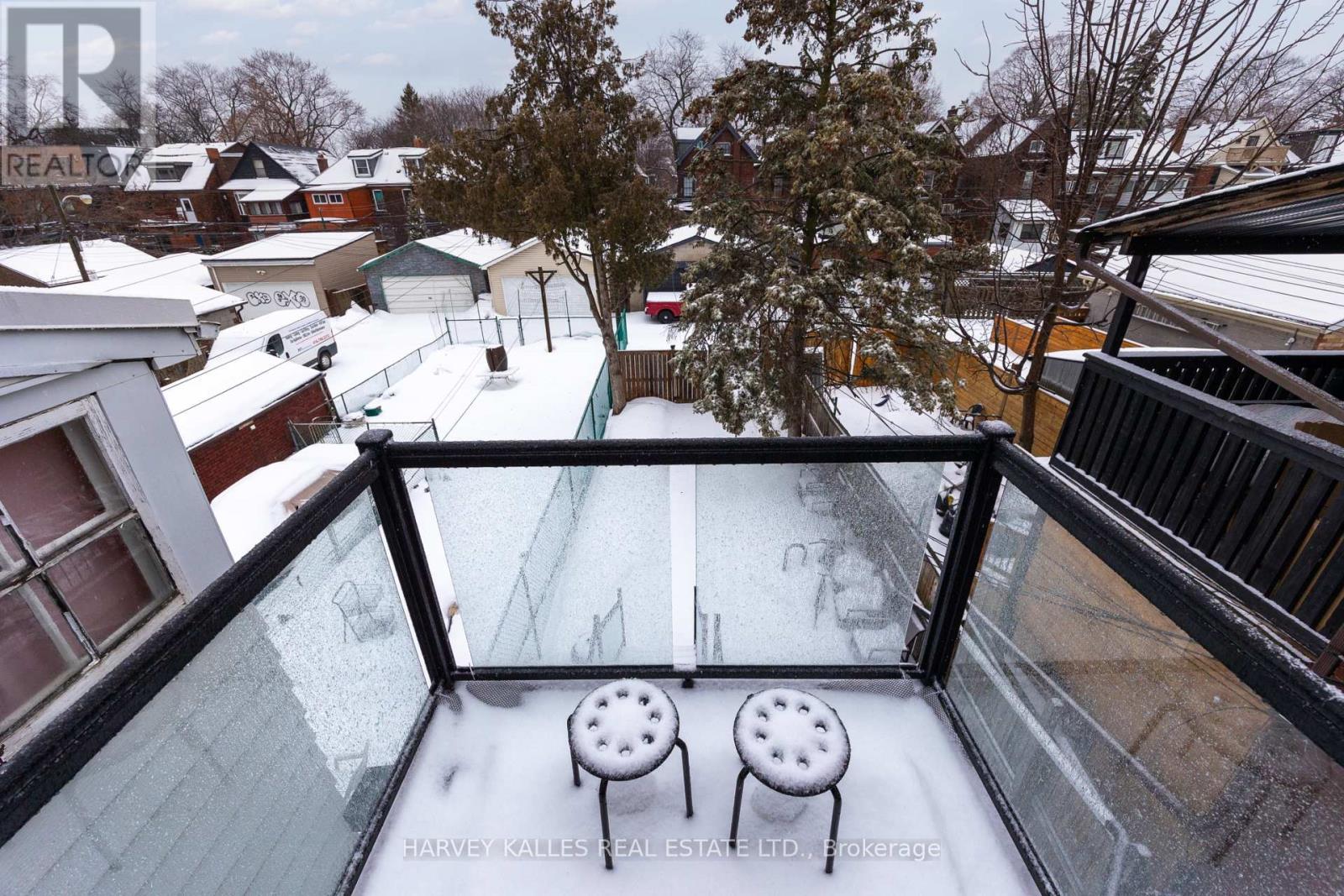 2 - 160 Lansdowne Avenue, Toronto, Ontario  M6K 2V9 - Photo 21 - W12667990