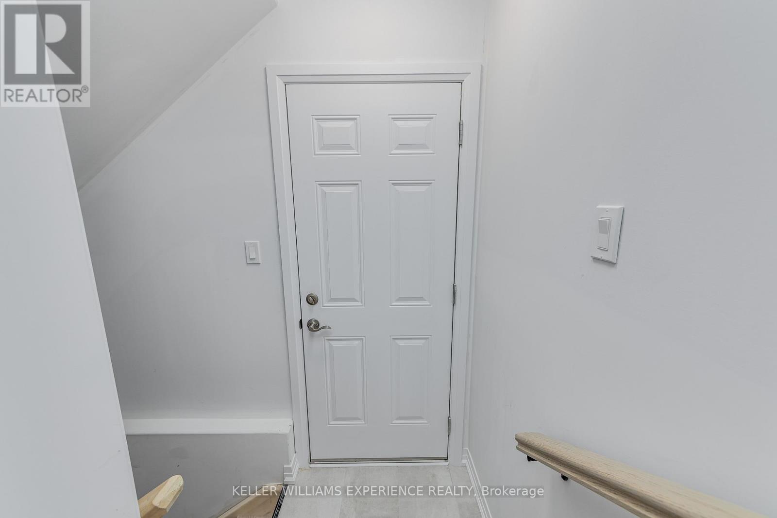 58 Sagewood Avenue, Barrie, Ontario  L9J 0K5 - Photo 16 - S12803386