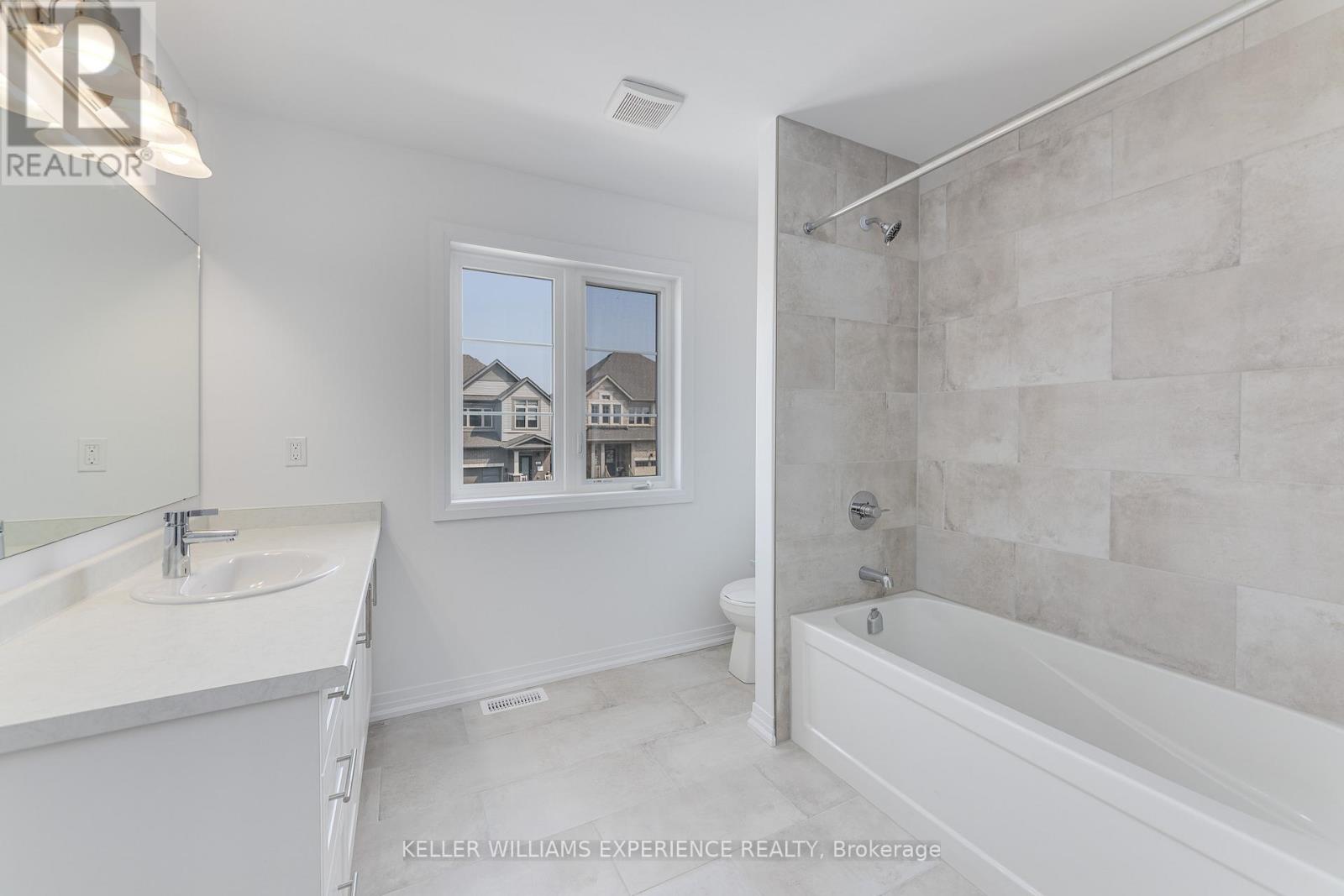 58 Sagewood Avenue, Barrie, Ontario  L9J 0K5 - Photo 28 - S12803386