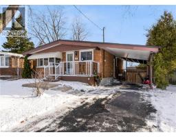77 LAWFIELD Drive, Hamilton, Ontario