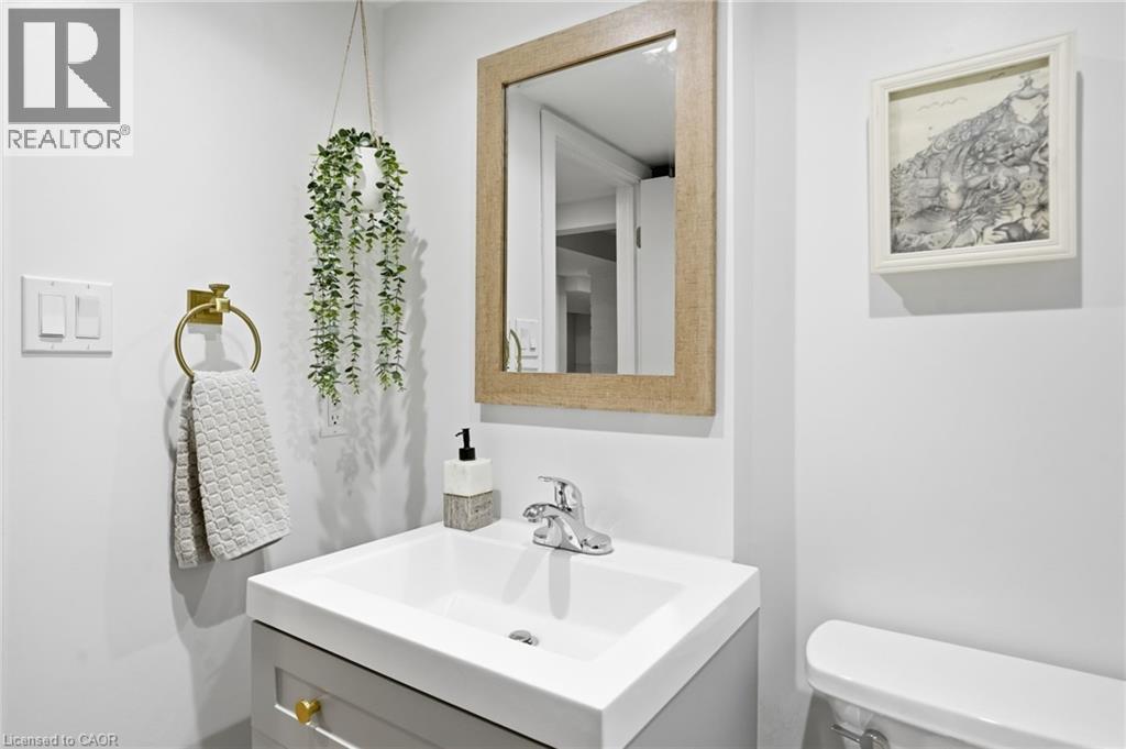 181 Grosvenor Avenue S, Hamilton, Ontario  L8M 3L4 - Photo 38 - 40805929