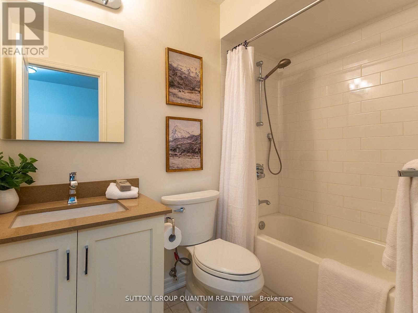 50 Rosewood Avenue, Mississauga, Ontario  L5G 4W3 - Photo 27 - W12803328