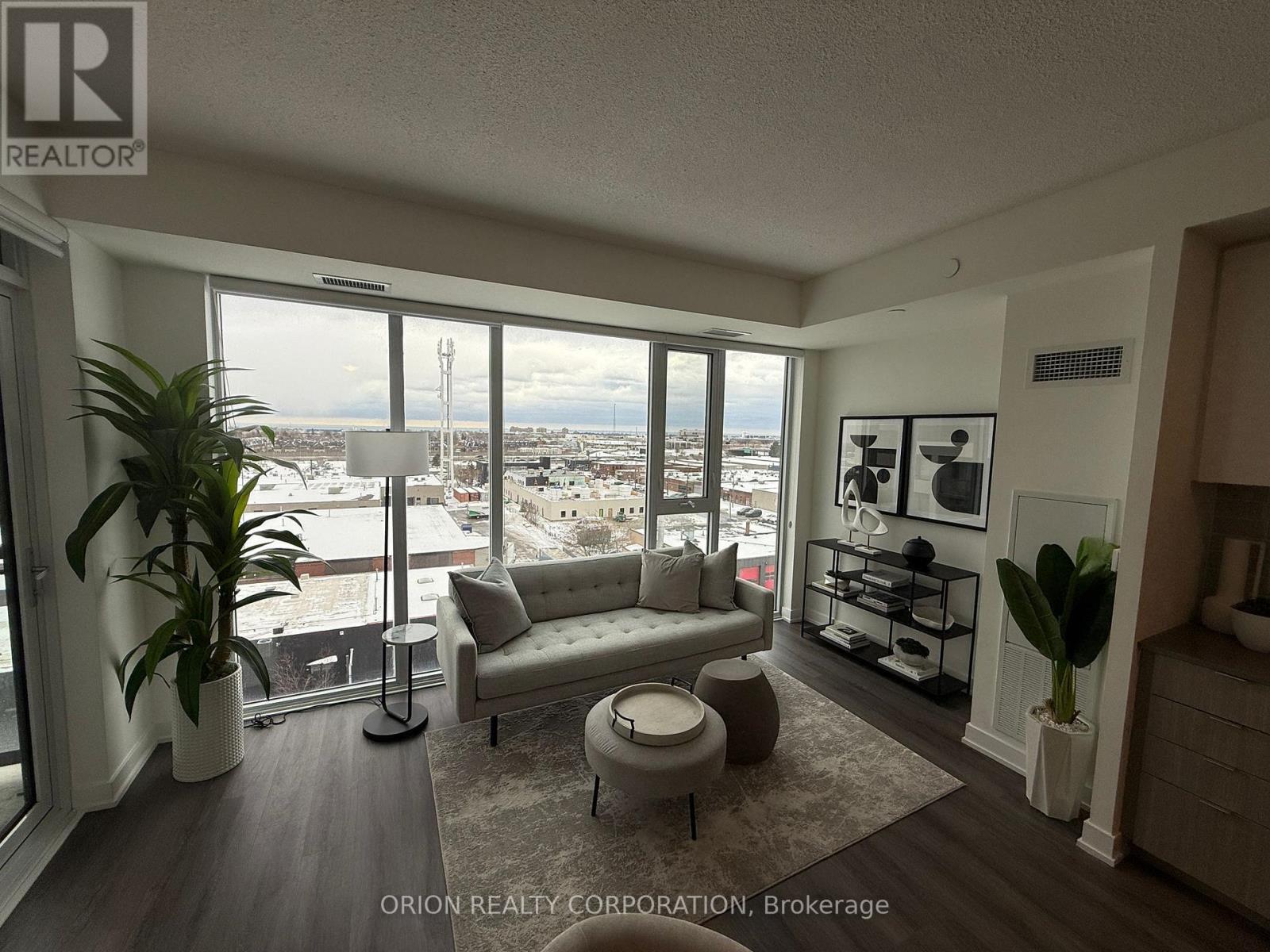 613 - 859 The Queensway, Toronto, Ontario  M8Z 1N8 - Photo 2 - W12803352