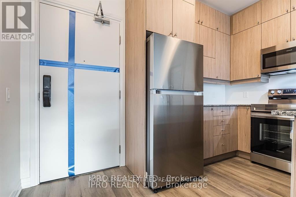 313 - 460 Gordon Krantz Avenue, Milton, Ontario  L9T 2X5 - Photo 8 - W12803402