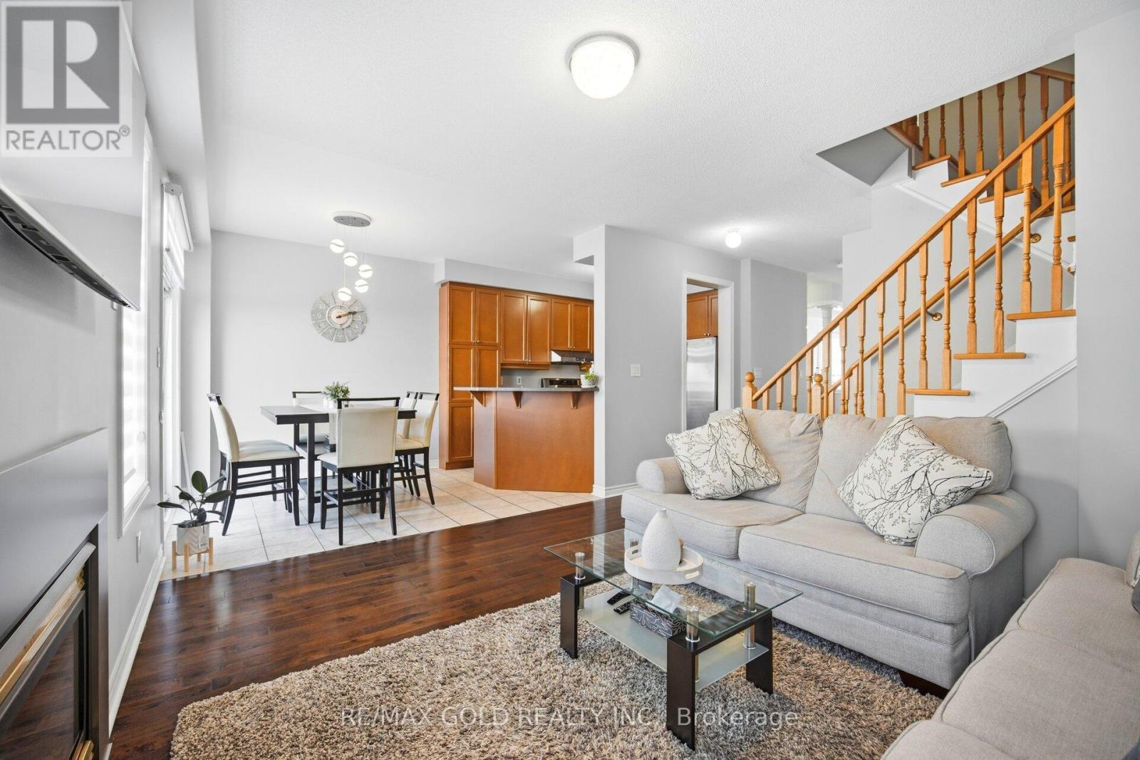 27 Frostbite Lane, Brampton, Ontario  L6R 3L8 - Photo 15 - W12803414