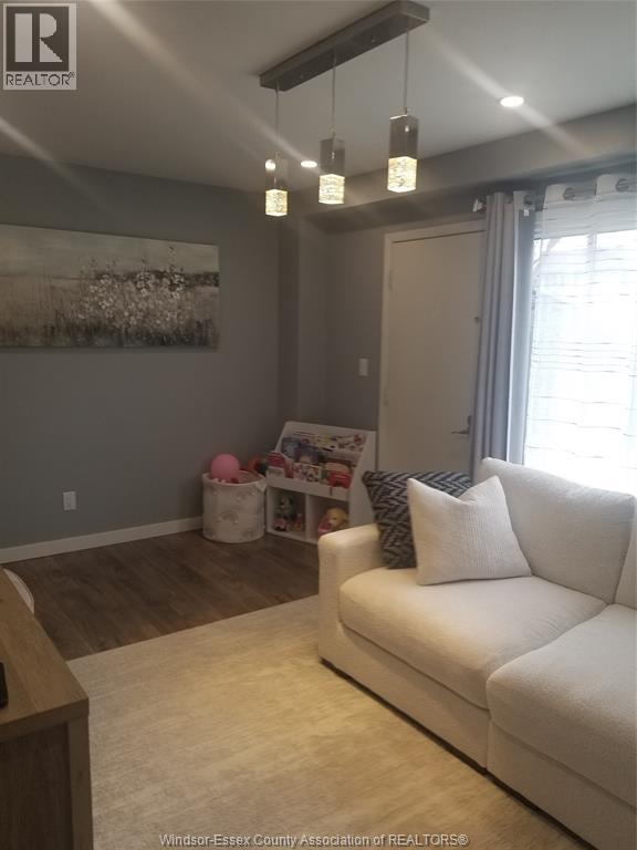 2739 Meadowbrook Lane, Windsor, Ontario  N8T 2Y6 - Photo 9 - 26003589