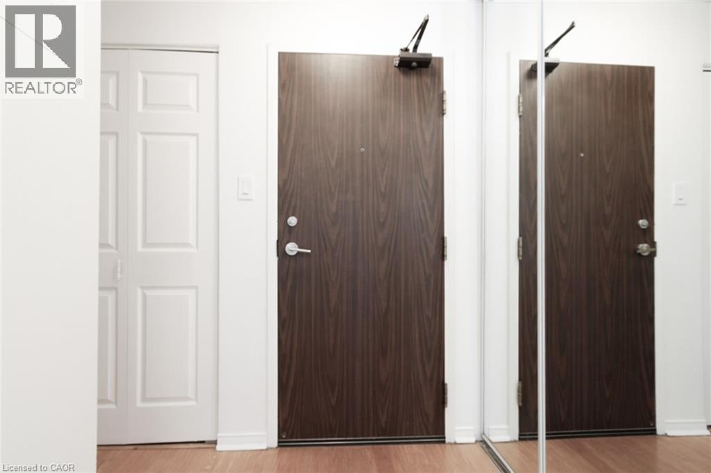 1485 E Lakeshore Road E Unit# 216, Mississauga, Ontario  L5E 3G2 - Photo 7 - 40803527