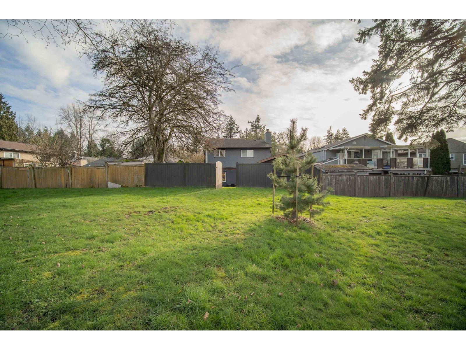 11247 Glenbrook Place, Delta, British Columbia  V4C 7N5 - Photo 5 - R3091648