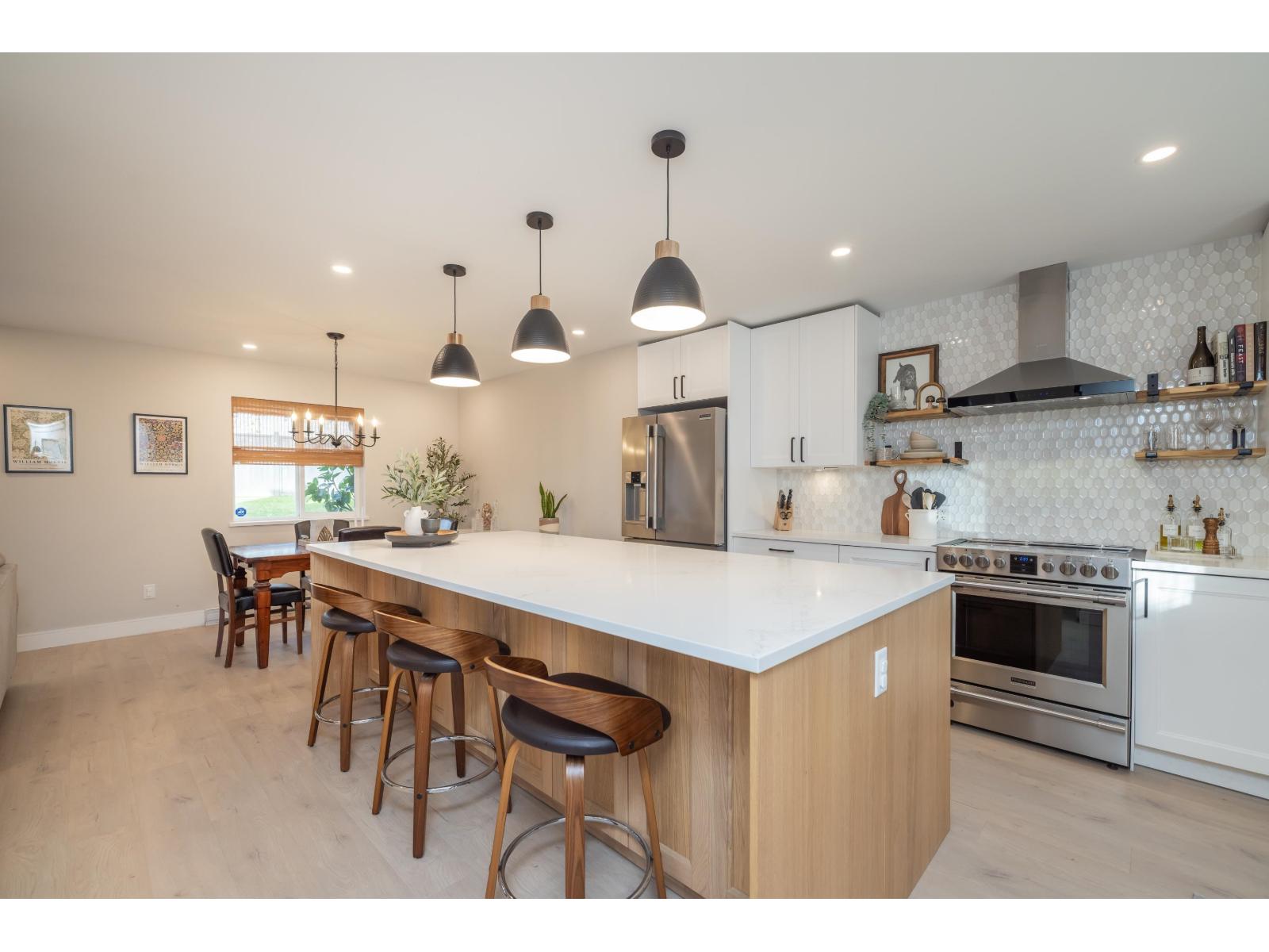 11247 Glenbrook Place, Delta, British Columbia  V4C 7N5 - Photo 1 - R3091648