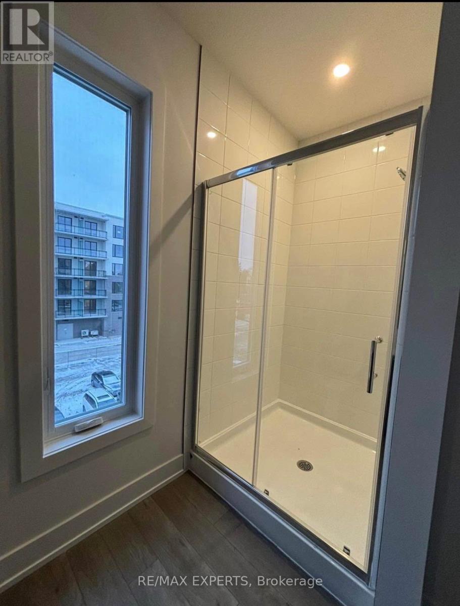 32 - 99 Roger Street, Waterloo, Ontario  N2J 1A4 - Photo 12 - X12803404