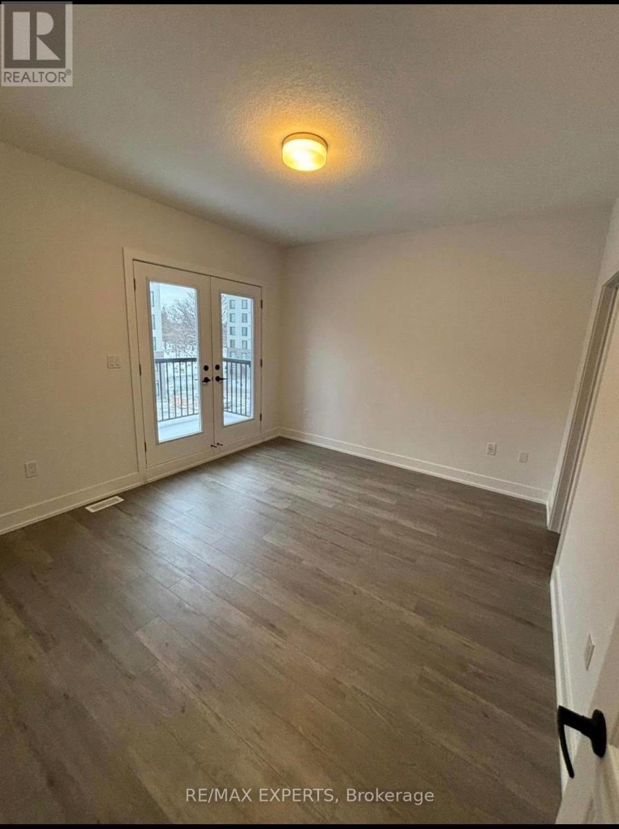 32 - 99 Roger Street, Waterloo, Ontario  N2J 1A4 - Photo 7 - X12803404