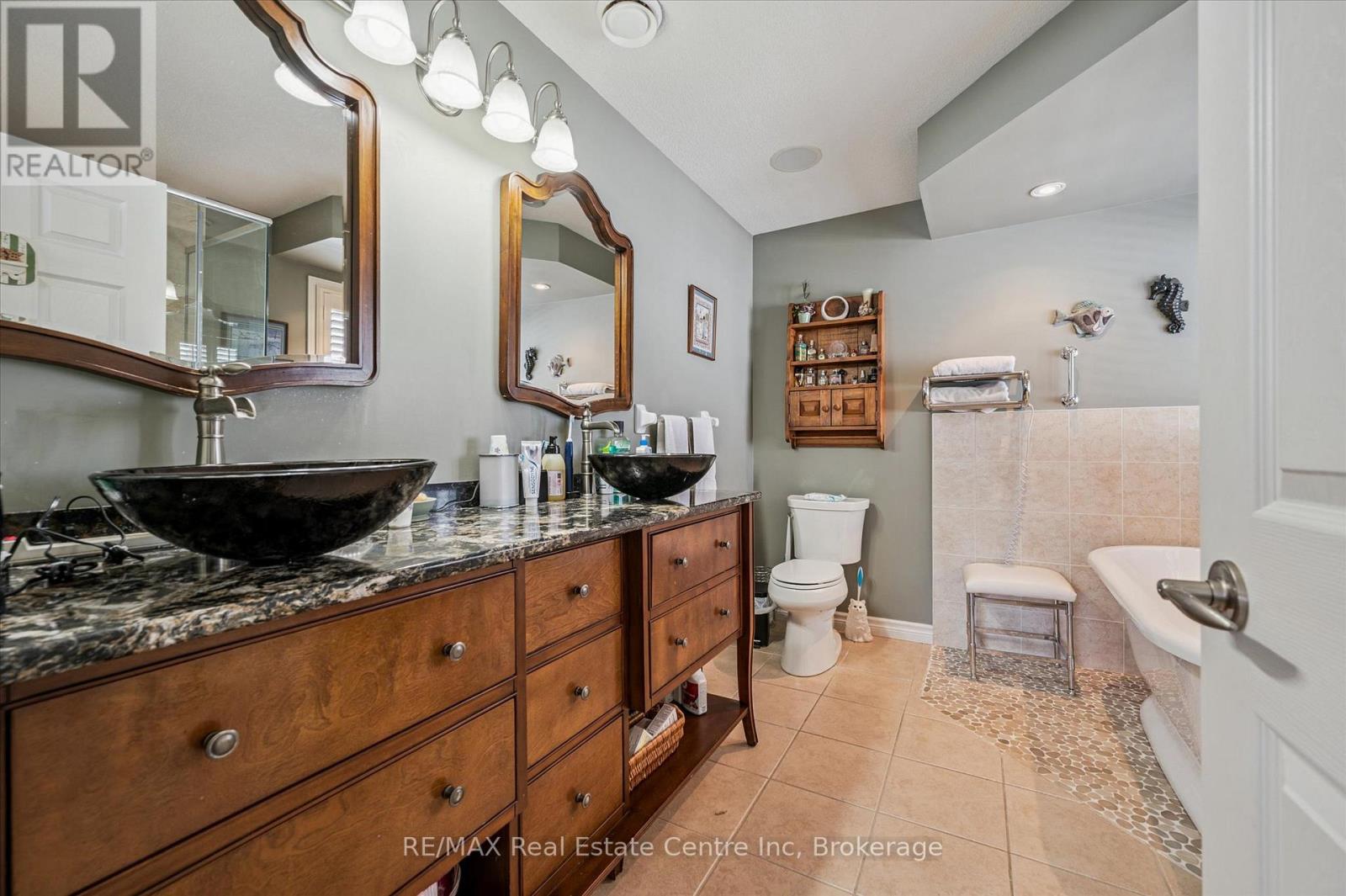 99 Keating Drive, Centre Wellington, Ontario  N0B 1S0 - Photo 31 - X12789374