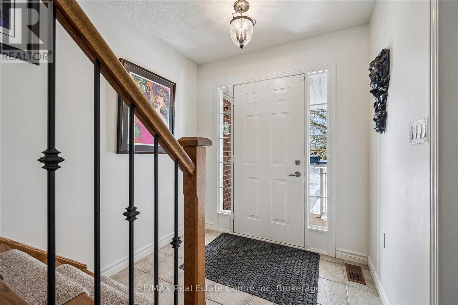 99 Keating Drive, Centre Wellington, Ontario  N0B 1S0 - Photo 6 - X12789374