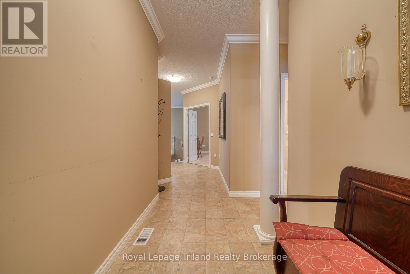 54 - 570 Spitfire Street, Woodstock, Ontario  N4T 0C2 - Photo 5 - X12803474