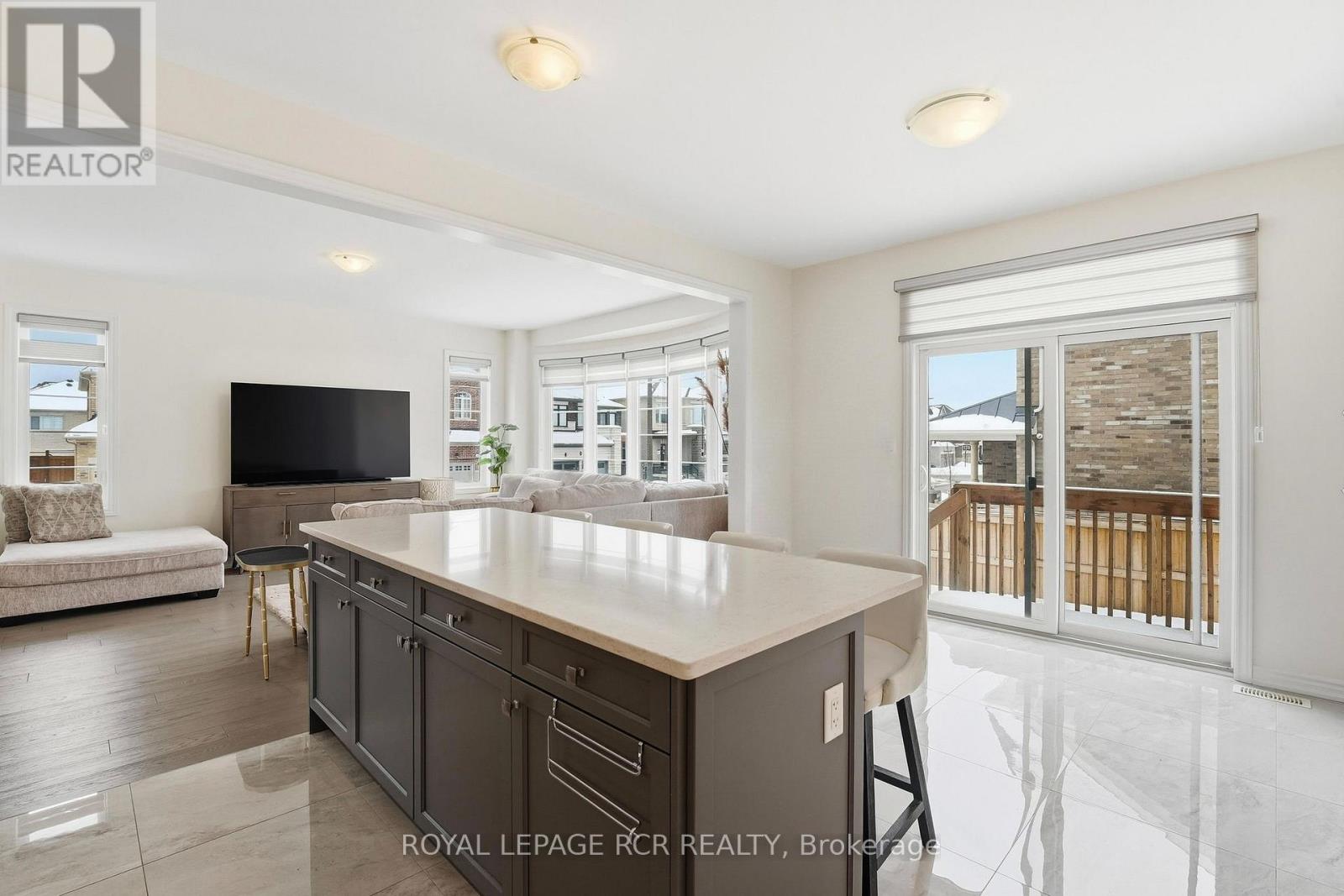 20 Morley Crescent, Whitby, Ontario  L1R 0P1 - Photo 11 - E12802736