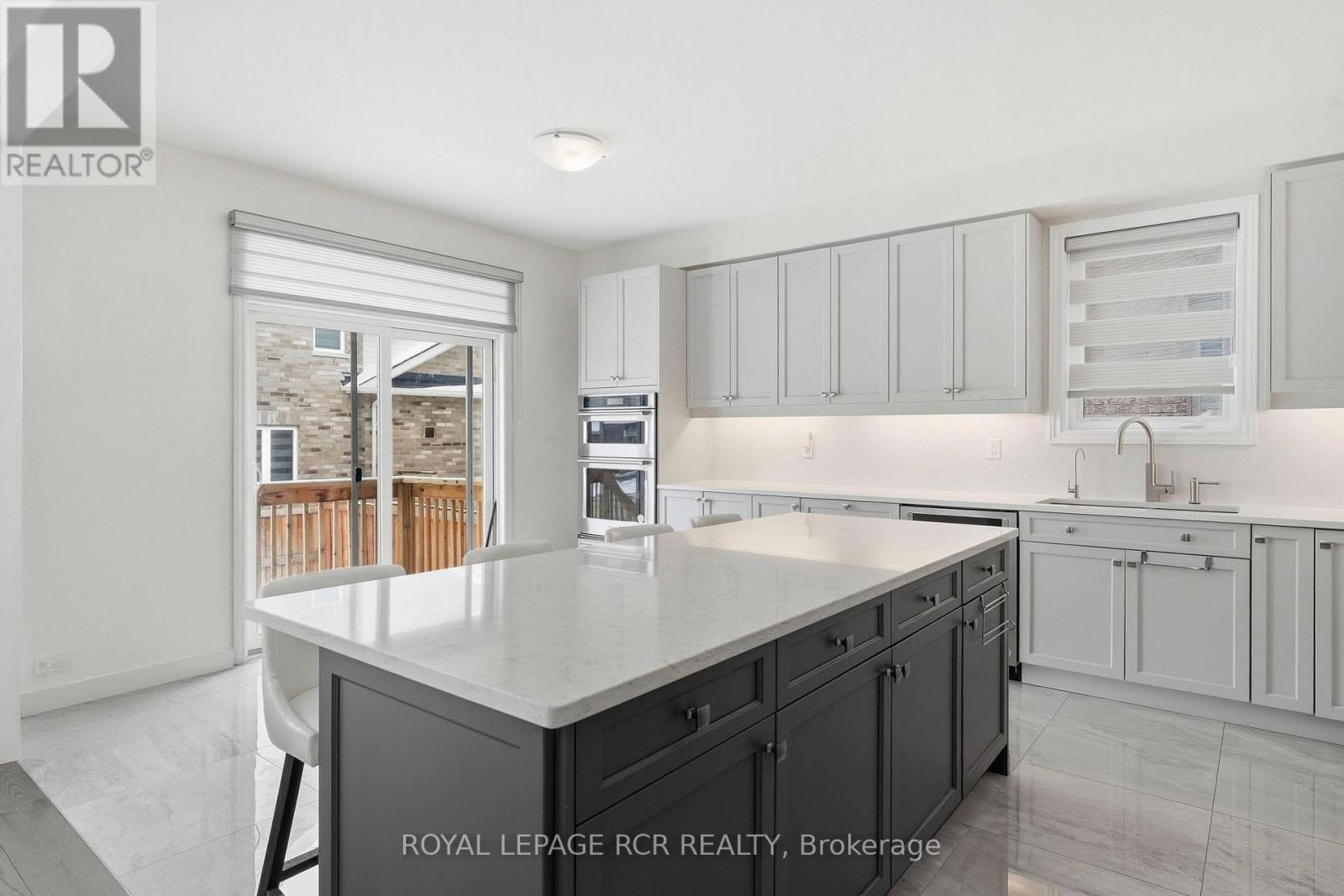 20 Morley Crescent, Whitby, Ontario  L1R 0P1 - Photo 12 - E12802736