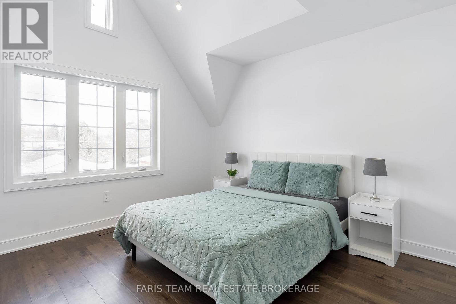 90 Scanlon Avenue, Bradford West Gwillimbury, Ontario  L3Z 1C9 - Photo 24 - N12750516