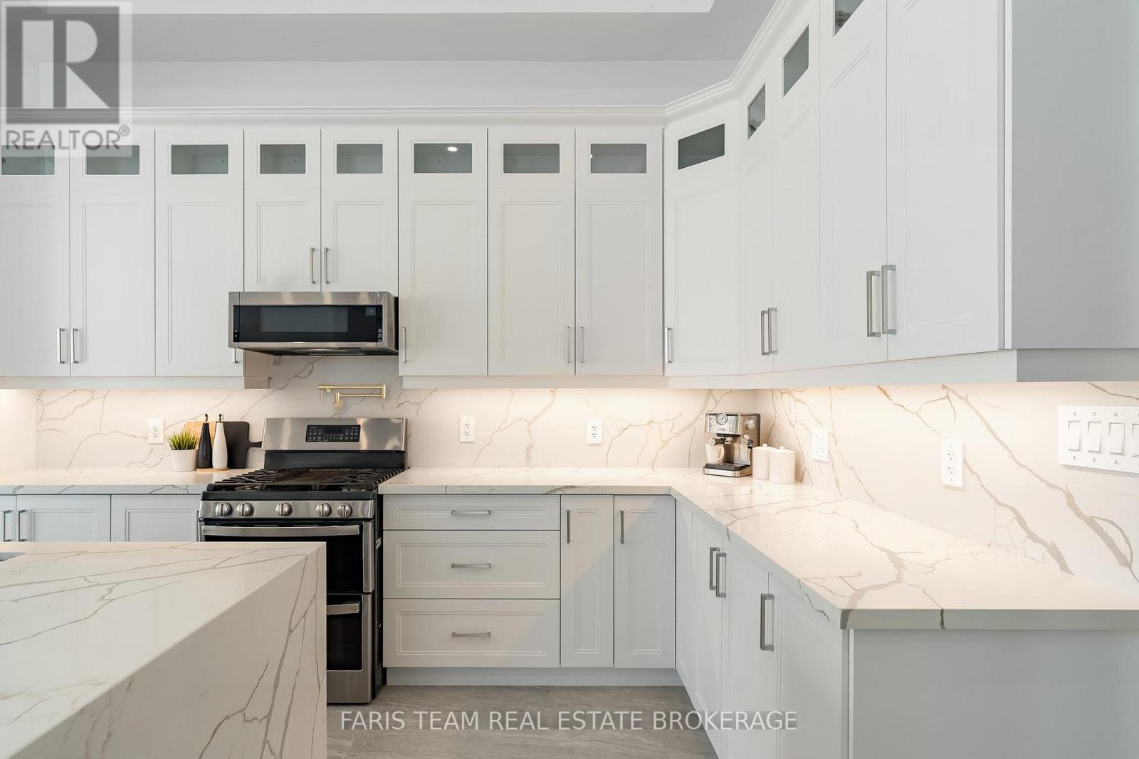 90 Scanlon Avenue, Bradford West Gwillimbury, Ontario  L3Z 1C9 - Photo 6 - N12750516