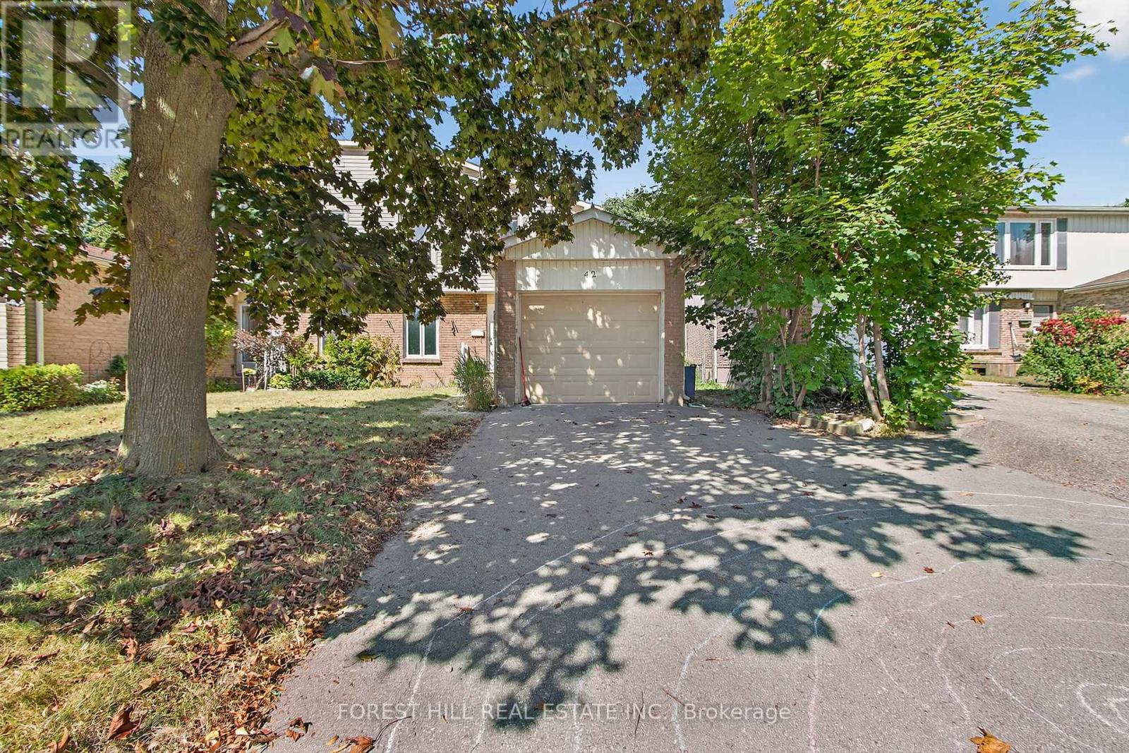 Photo 31 of 34 for 42 Vincent Crescent