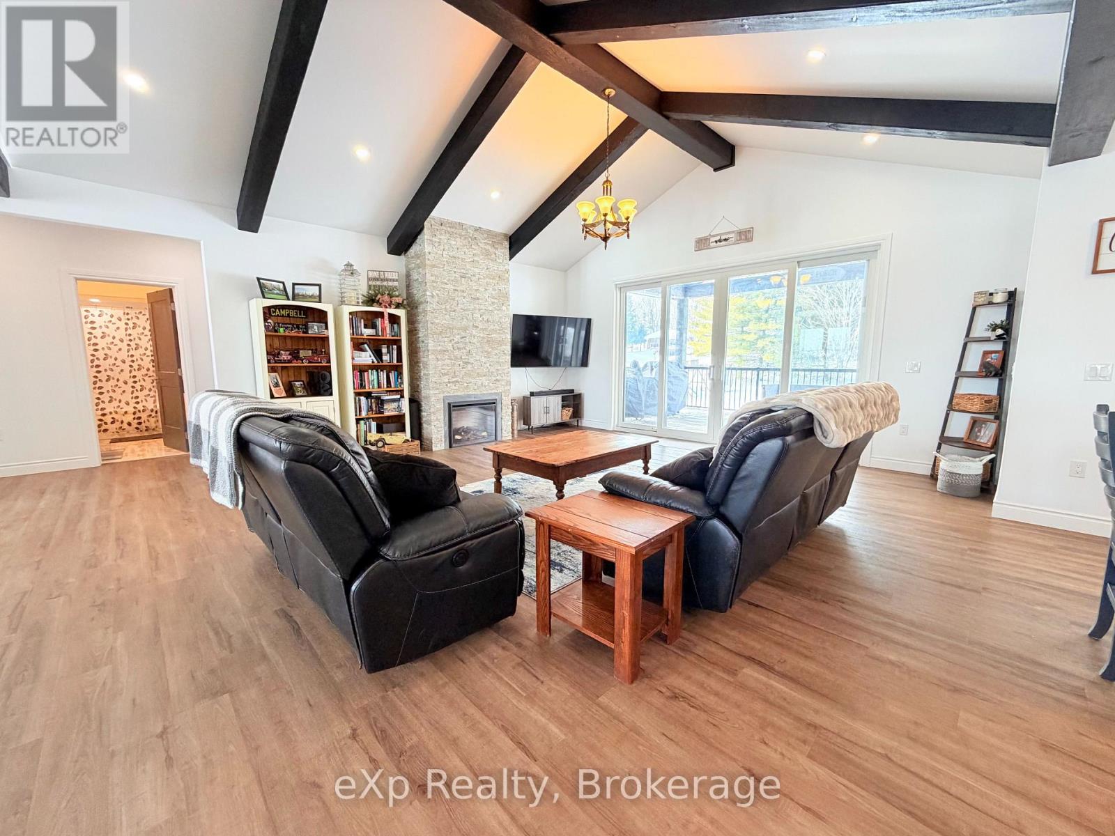 133 Helena Street, West Grey, Ontario  N0B 1C0 - Photo 8 - X12803548