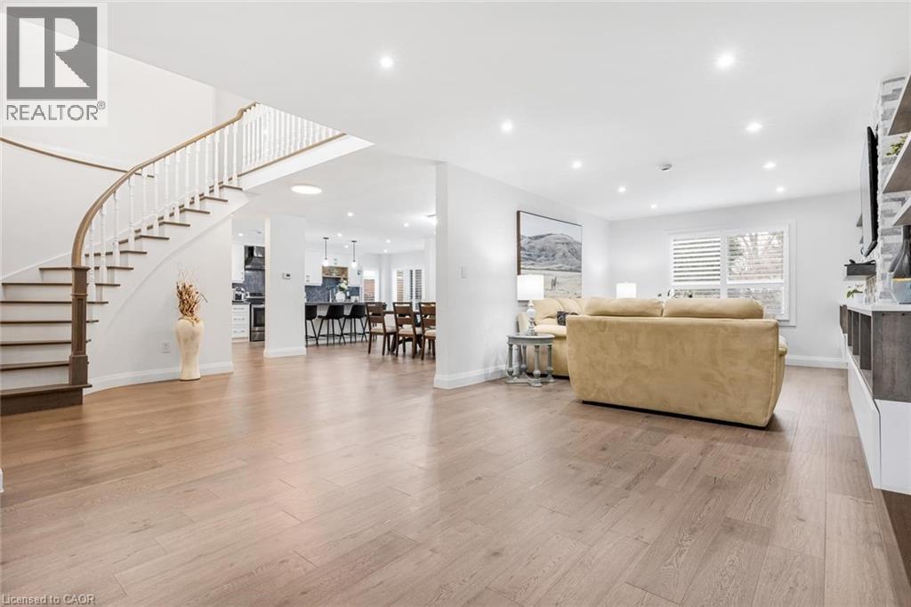 1324 Birchcliff Drive, Oakville, Ontario  L6M 2A4 - Photo 12 - 40806308