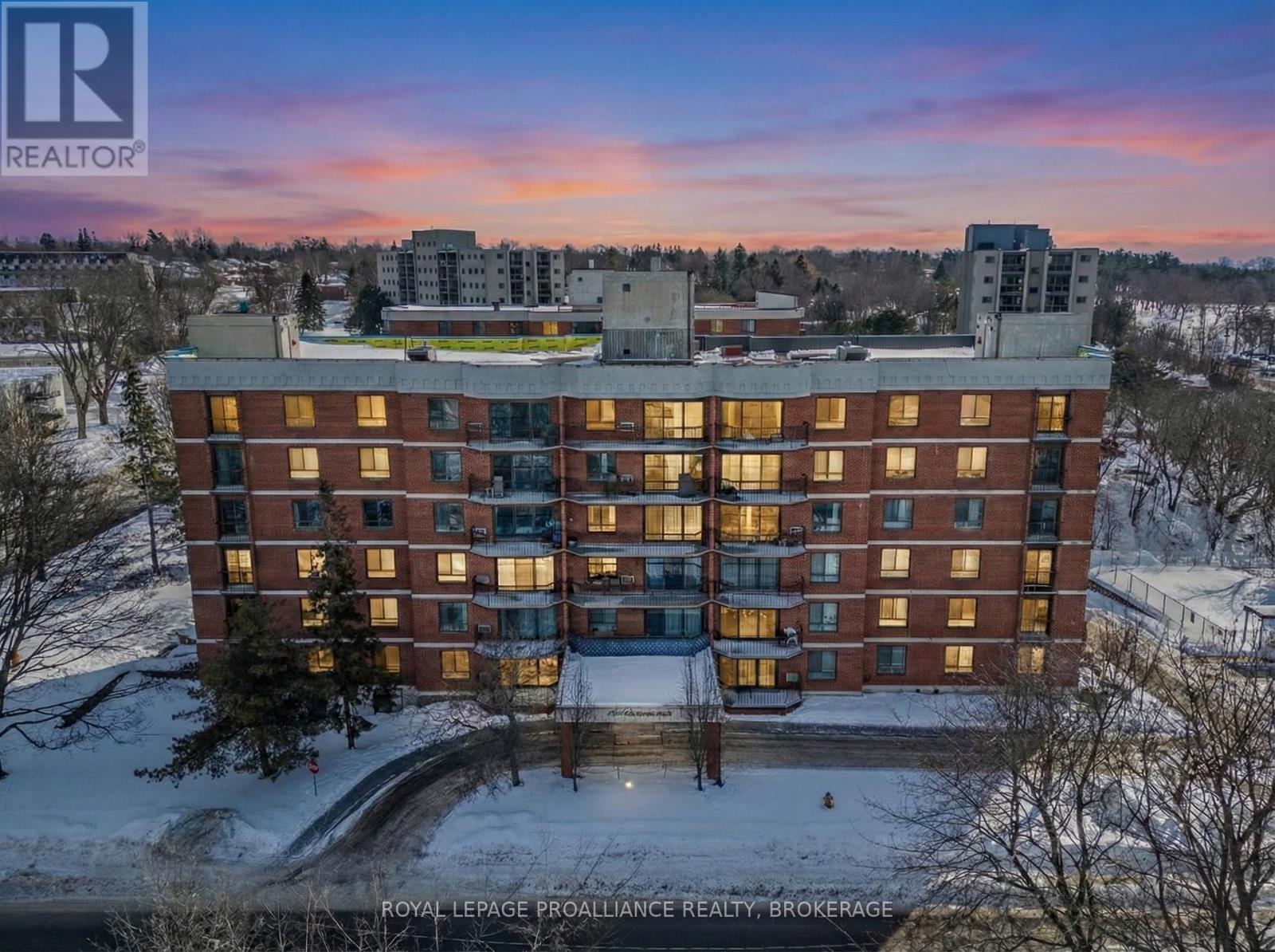 204 - 14 GREENVIEW DRIVE, Kingston, Ontario