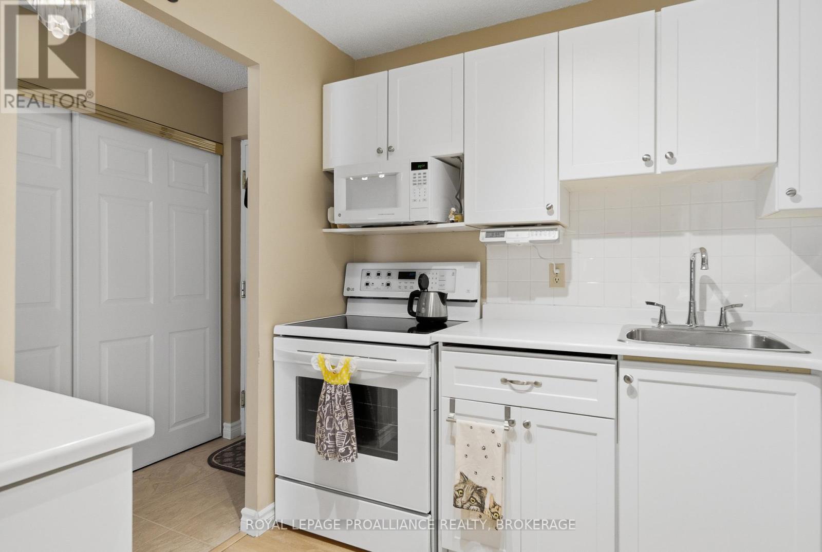 204 - 14 Greenview Drive, Kingston, Ontario  K7M 7T5 - Photo 22 - X12803552