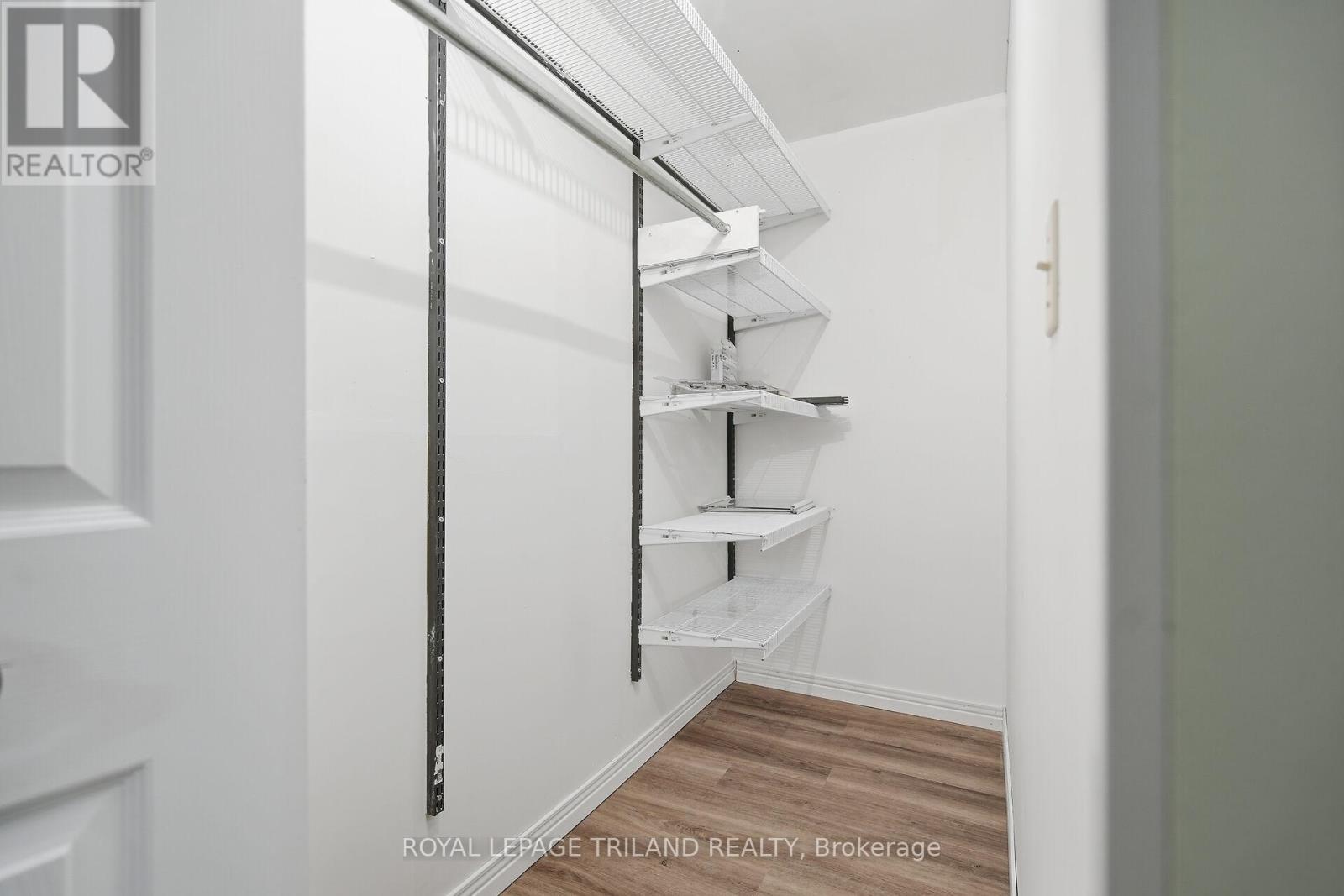 2 - 233 Centennial Avenue, St. Thomas, Ontario  N5R 5B4 - Photo 11 - X12803440