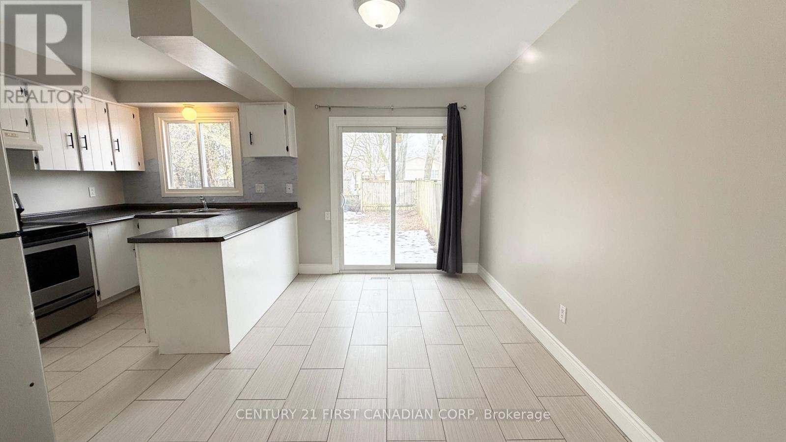 212 Brunswick Crescent, London North, Ontario  N6G 3L2 - Photo 10 - X12803492